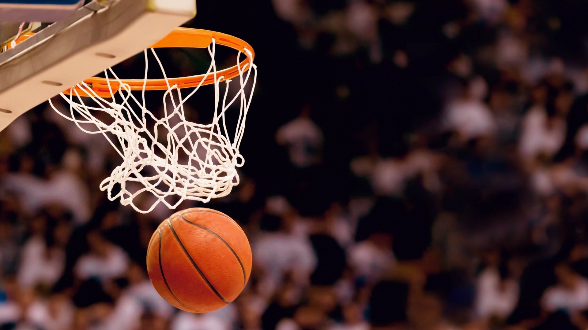 ayx-足球篮球大乱炖，阿斯顿维拉伤情牵动欧篮联，巴塞罗那转战荷甲，日本新星冲击NBA
